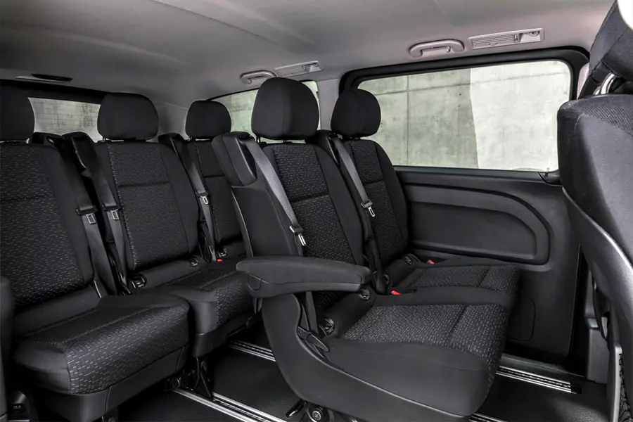 Interior taxi 8 plazas