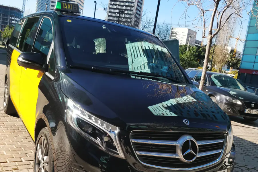 Taxi Mercedes 8 plazas